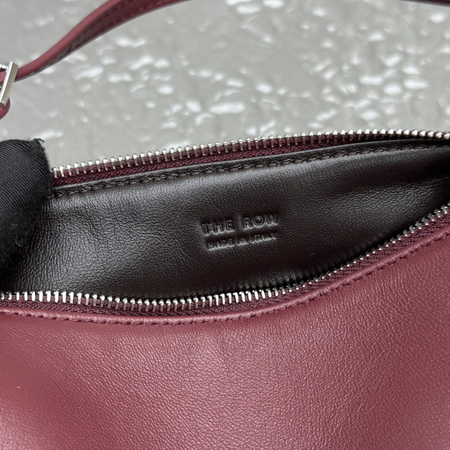 더미러THE Mirror_사진_20260111_10.jpg