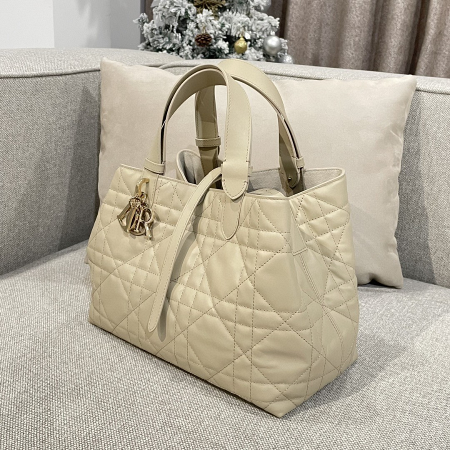 더미러THE Mirror_사진_20260109_3.jpg