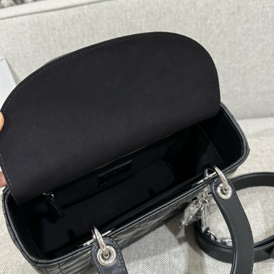 더미러THE Mirror_사진_20260109_9.jpg