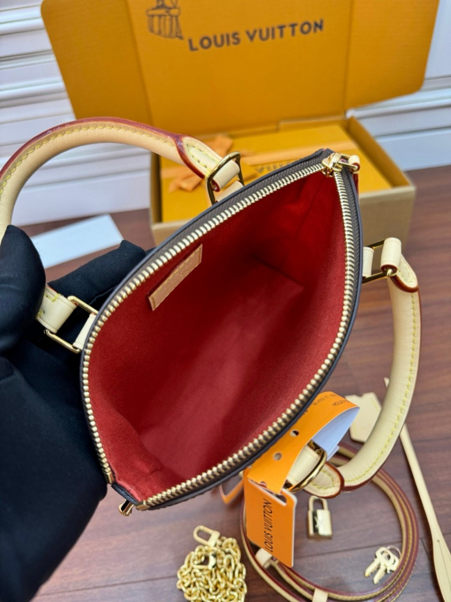 더미러THE Mirror_사진_20260301_2.jpg