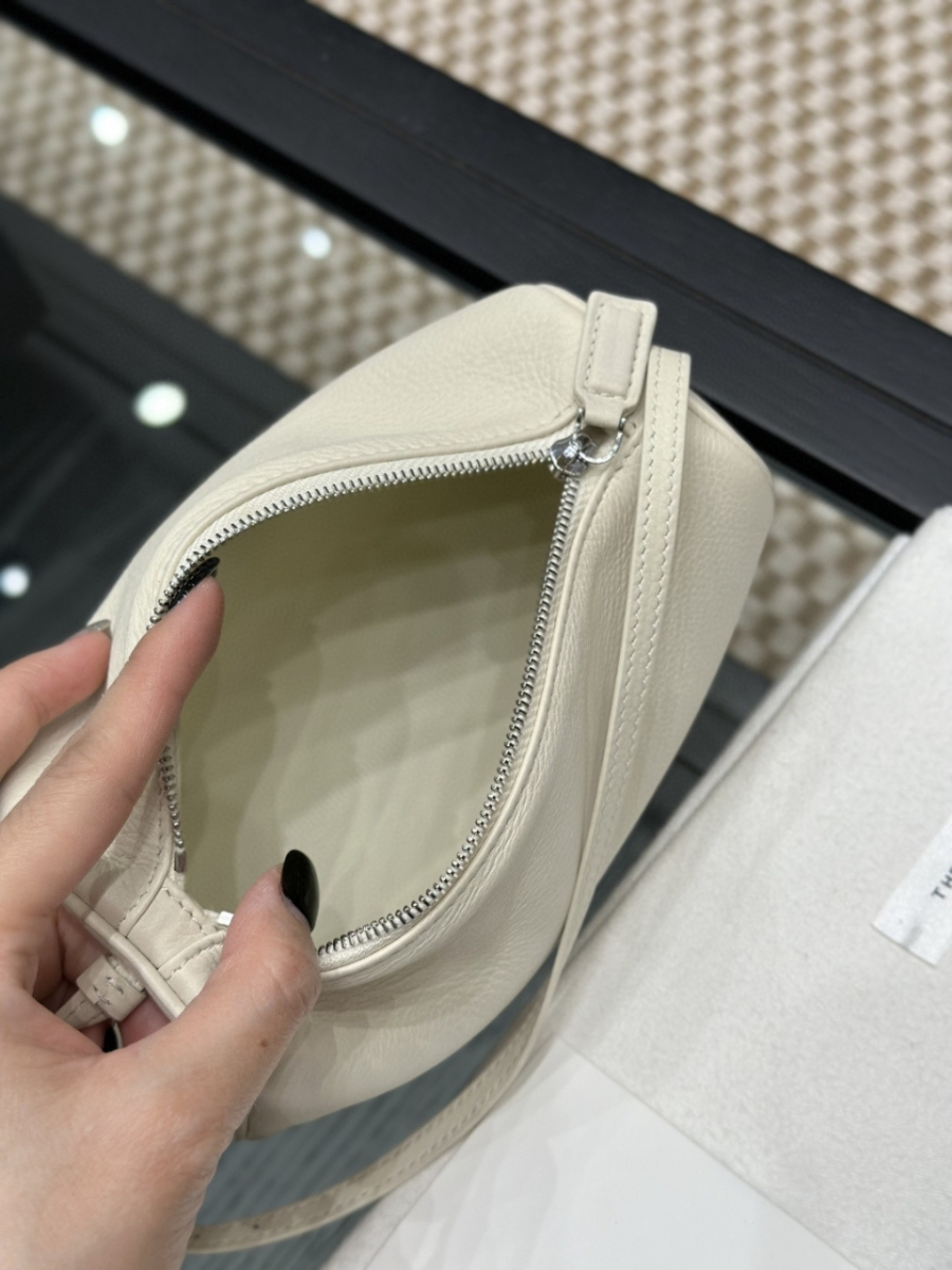 더미러THE Mirror_사진_20260315_7.jpg