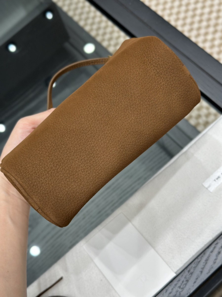 더미러THE Mirror_사진_20260315_5.jpg