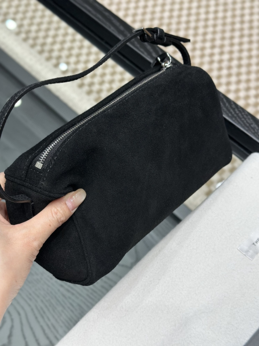 더미러THE Mirror_사진_20260315_3.jpg