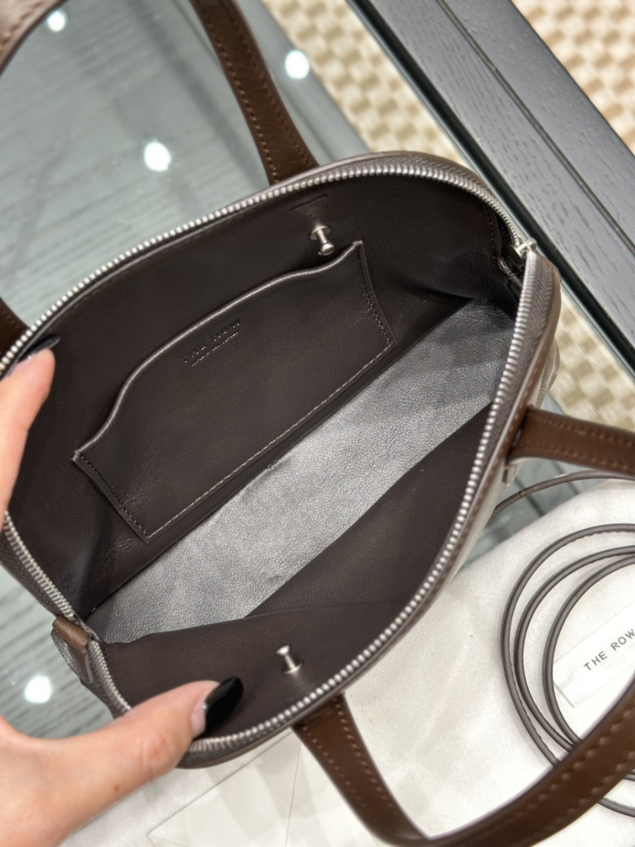 더미러THE Mirror_사진_20260315_9.jpg