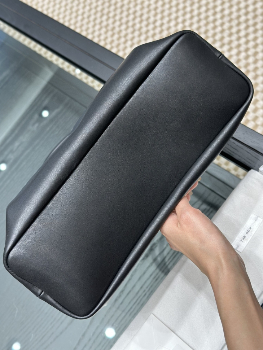 더미러THE Mirror_사진_20260315_6.jpg