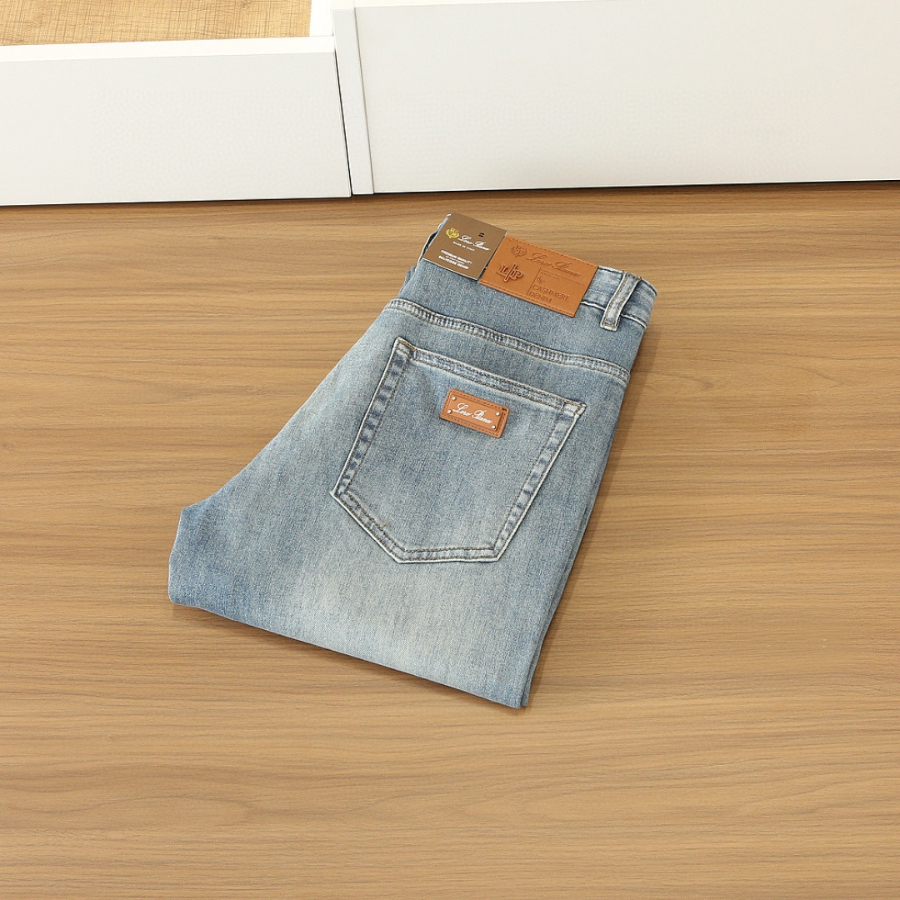 더미러THE Mirror_사진_20260323_10.jpg