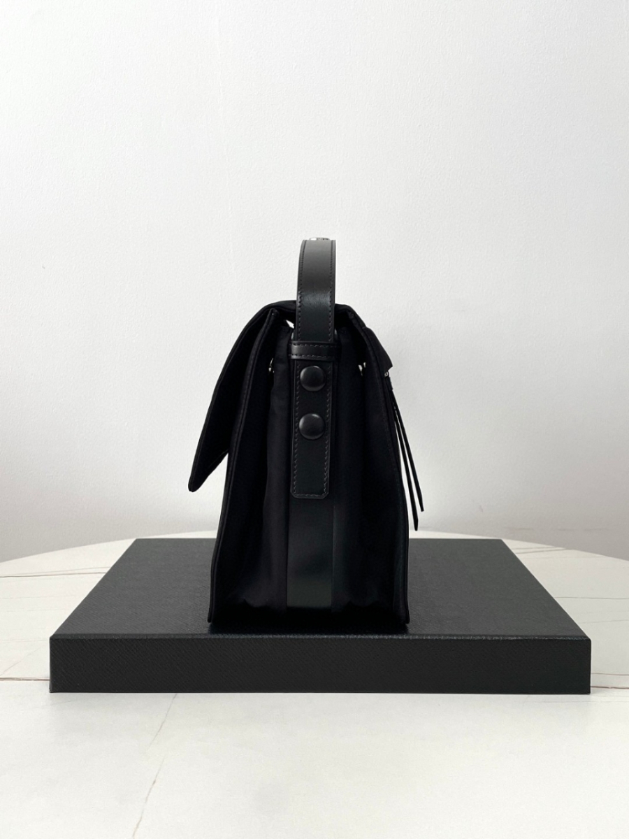 더미러THE Mirror_사진_20260327_3.jpg