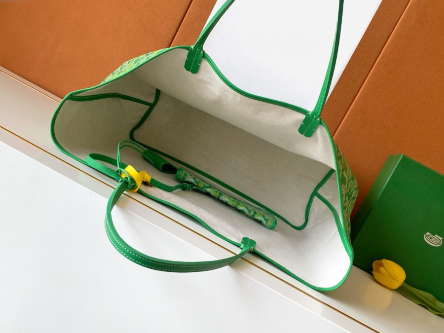 더미러THE Mirror_사진_20260419_2.jpg